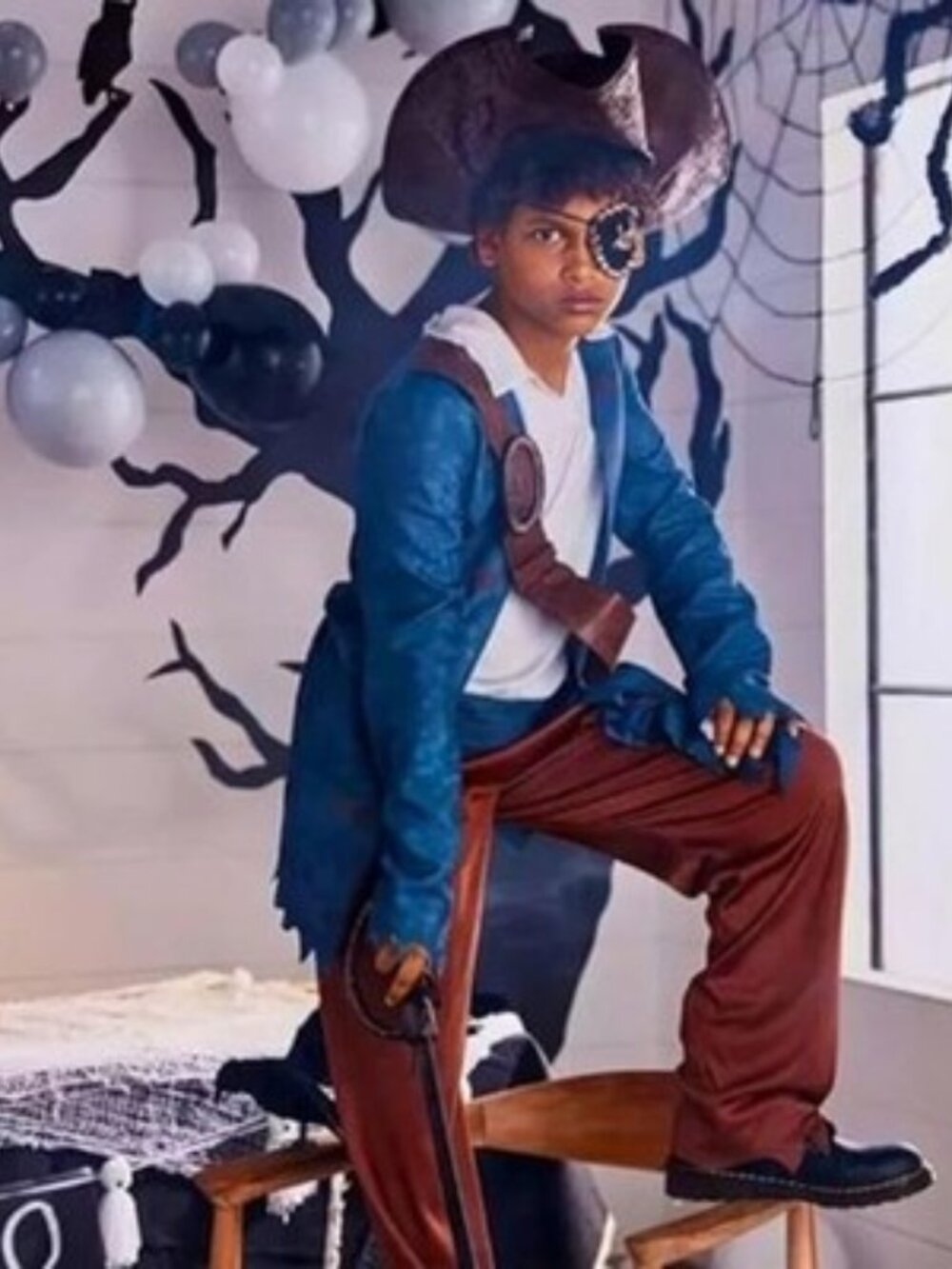 NEW 3PC SHIPWRECKED PIRATE COSTUME SIZE M 8-10